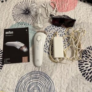 Silk-expert 5 IPL Hair Removal System - White